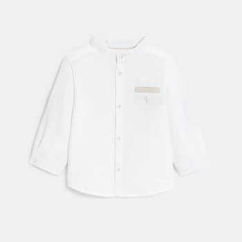 شورت بحمّالات مع قميص أبيض...